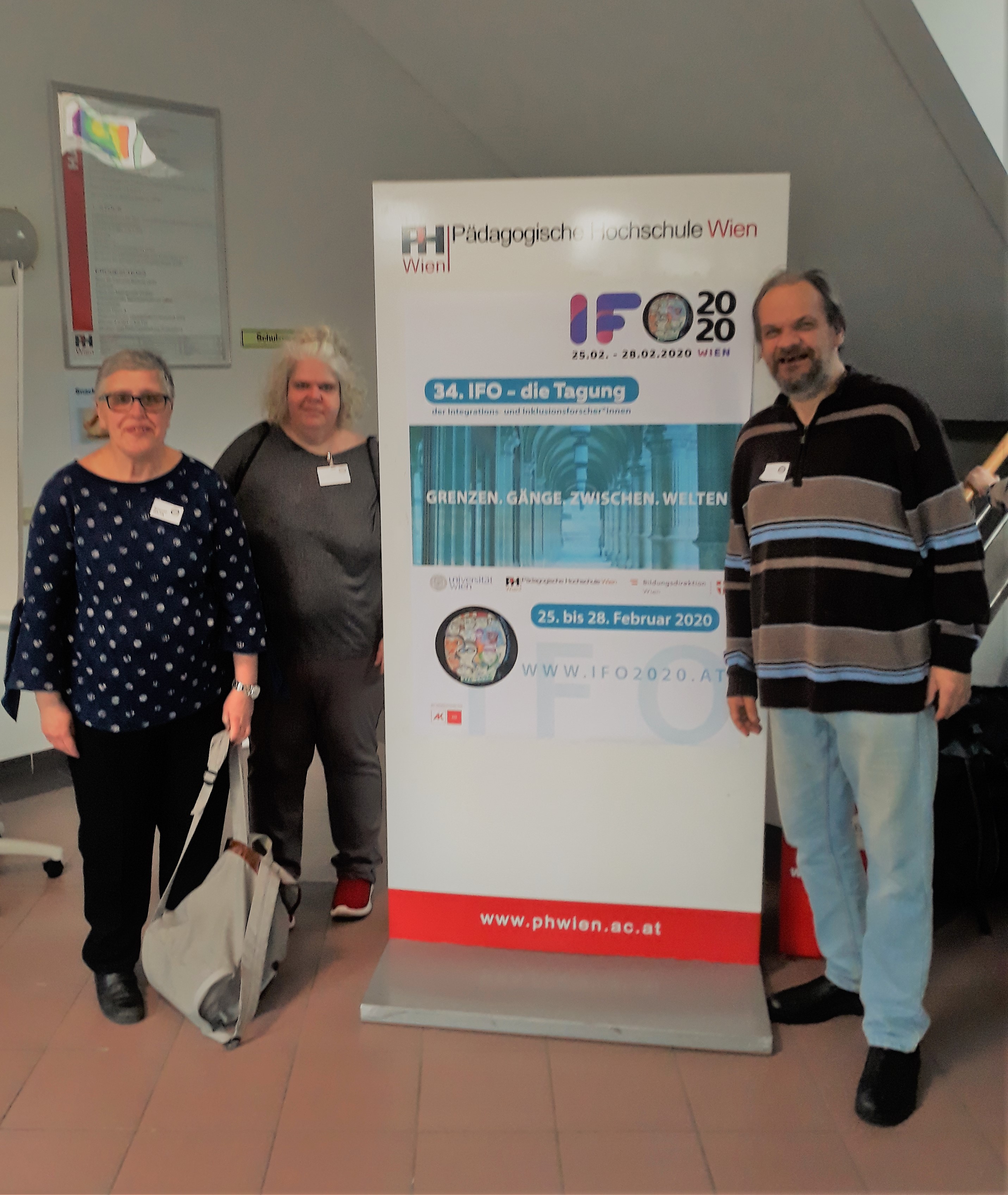 Das sind Maria Schwarr, Iris Kopera und Günther Leitner bei der IFO-Konferenz.